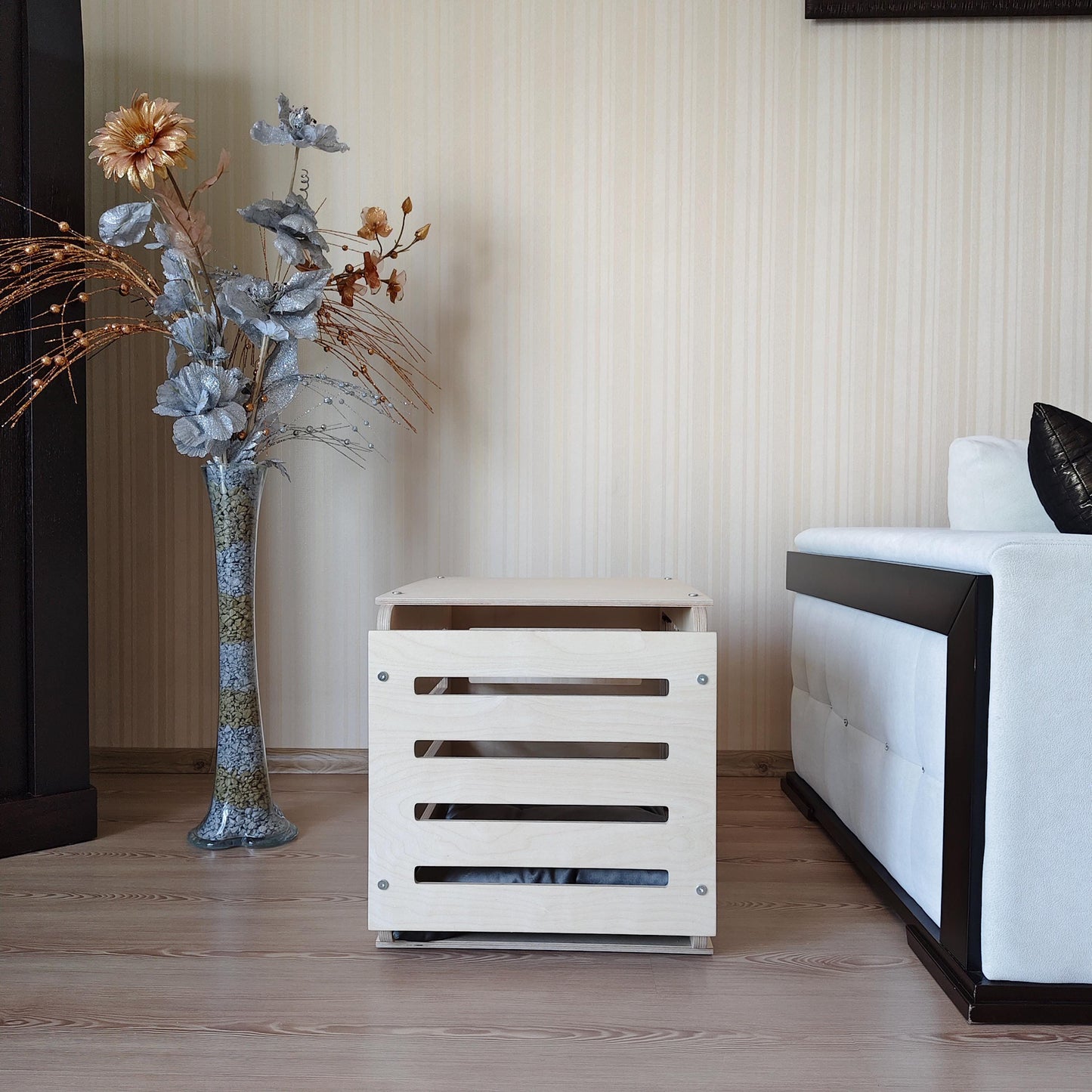 Modern Wooden Dog House: Pet Crate with Cushion